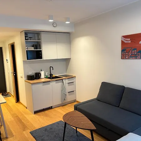 Small Near Centre * Ταρτού