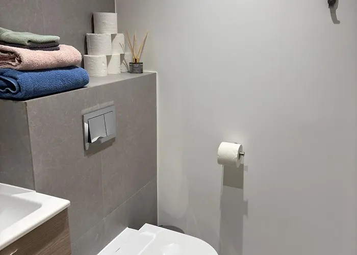 Small Near Centre Ταρτού